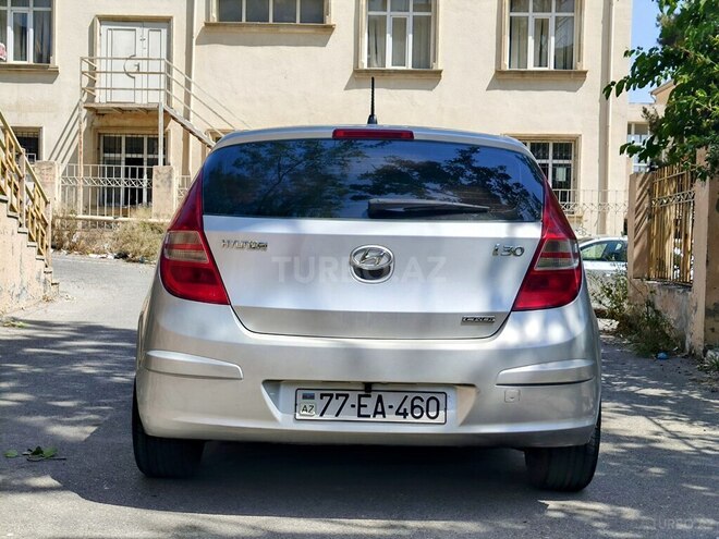 Hyundai i30 2009, 358,000 km - 1.6 л - Bakı