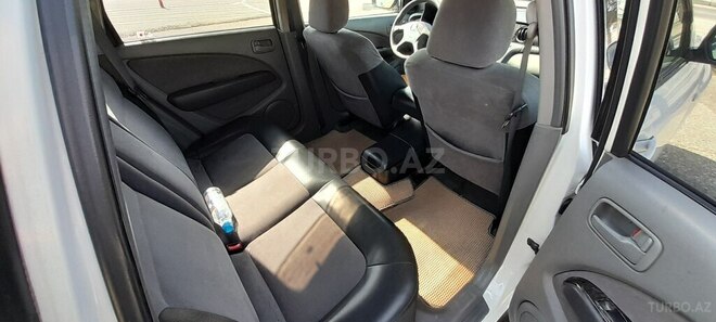 Mitsubishi Airtrek 2002, 266,618 km - 2.0 l - Bakı