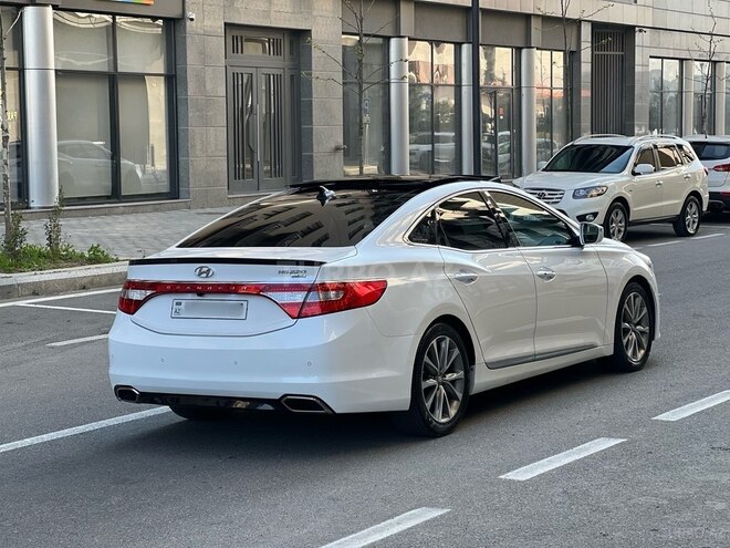 Hyundai Grandeur 2015, 210,000 km - 2.2 l - Bakı