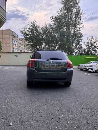 Toyota Corolla 2006, 206,000 km - 1.4 l - Bakı