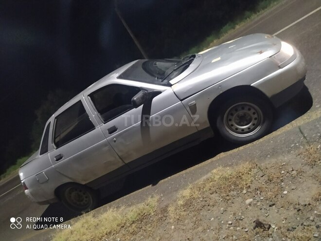 LADA (VAZ) 2110 2000, 300,000 km - 1.6 l - Yevlax