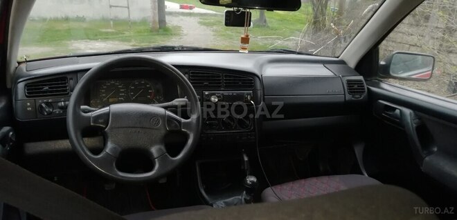 Volkswagen Golf 1994, 217,314 km - 1.8 л - Lənkəran