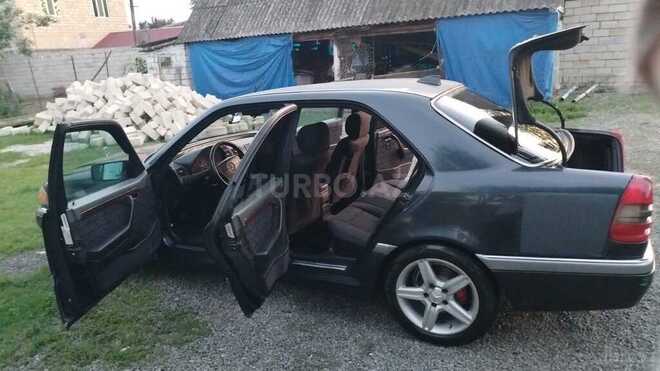 Mercedes C 200 1995, 830,000 km - 2.0 л - Lənkəran