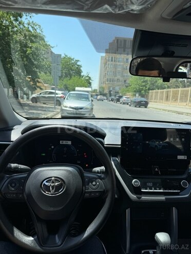 Toyota Corolla Cross 2025, 0 km - 2.0 л - Bakı