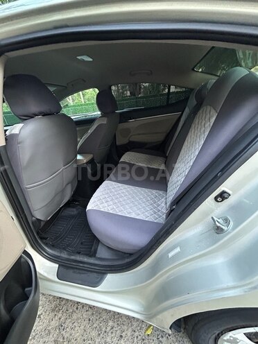 Hyundai Elantra 2016, 107,826 km - 2.0 l - Bakı
