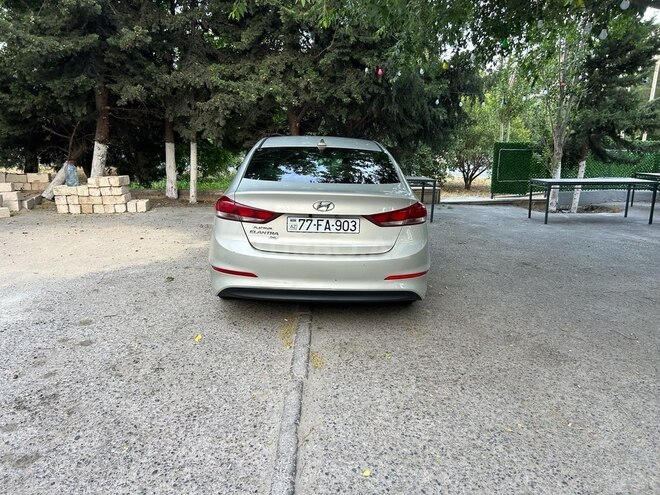 Hyundai Elantra 2016, 107,826 km - 2.0 l - Bakı