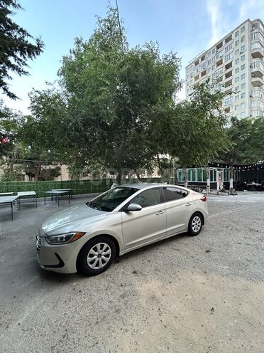 Hyundai Elantra 2016, 107,826 km - 2.0 l - Bakı