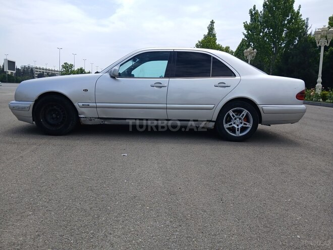 Mercedes E 220 1999, 222,222 km - 2.2 l - Gəncə