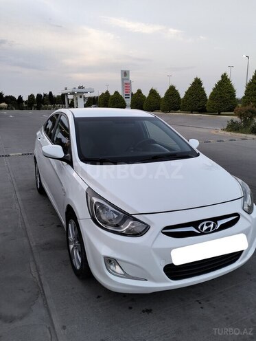 Hyundai Accent 2013, 232,000 km - 1.6 l - Bakı