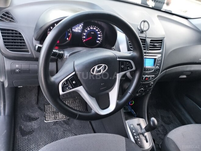 Hyundai Accent 2013, 232,000 km - 1.6 l - Bakı