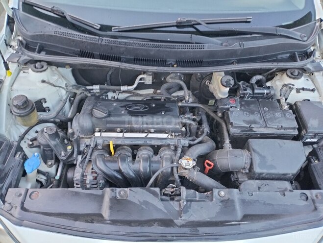 Hyundai Accent 2013, 232,000 km - 1.6 l - Bakı