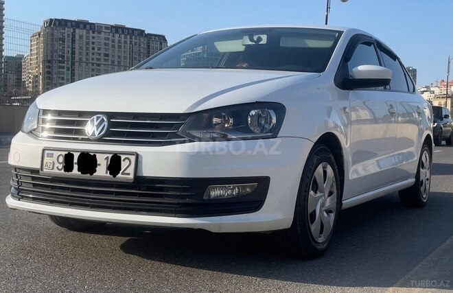 Volkswagen Polo 2018, 194,900 km - 1.6 l - Bakı