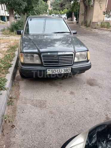 Mercedes E 220 1994, 340,000 km - 2.2 l - Bakı