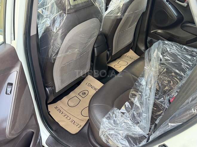 Hyundai ix35 2011, 126,000 km - 2.0 l - Bakı