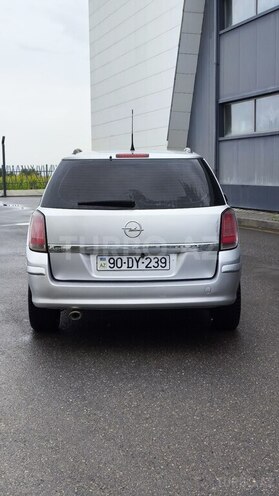 Opel Astra 2006, 255,000 km - 1.4 l - Tovuz