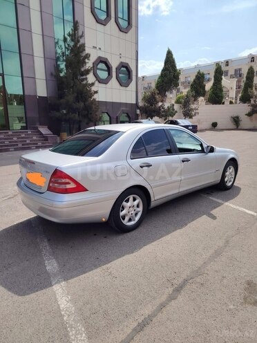 Mercedes C 200 2002, 251,189 km - 1.8 l - Gəncə