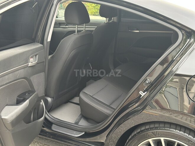 Hyundai Elantra 2018, 85,295 km - 2.0 л - Bakı