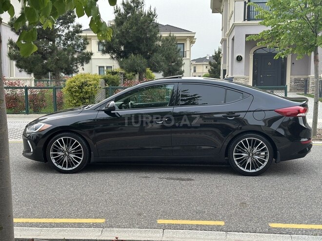 Hyundai Elantra 2018, 85,295 km - 2.0 л - Bakı