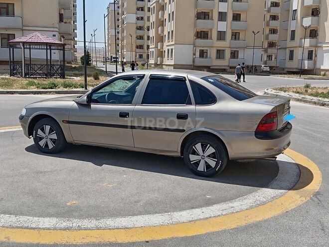 Opel Vectra 1997, 253,652 km - 1.6 l - Sumqayıt