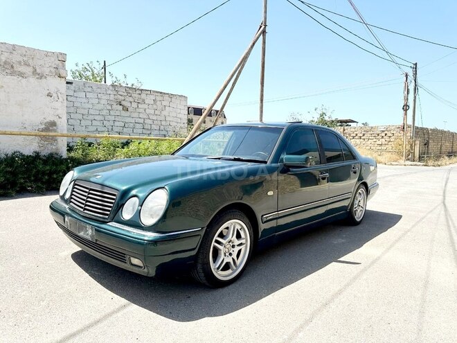 Mercedes E 200 1995, 327,518 km - 2.0 l - Bakı