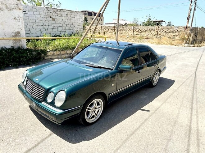 Mercedes E 200 1995, 327,518 km - 2.0 l - Bakı