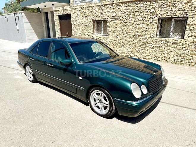 Mercedes E 200 1995, 327,518 km - 2.0 l - Bakı