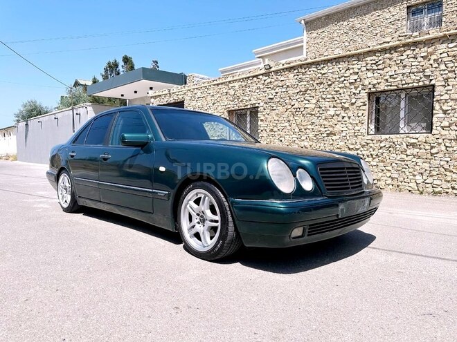 Mercedes E 200 1995, 327,518 km - 2.0 l - Bakı
