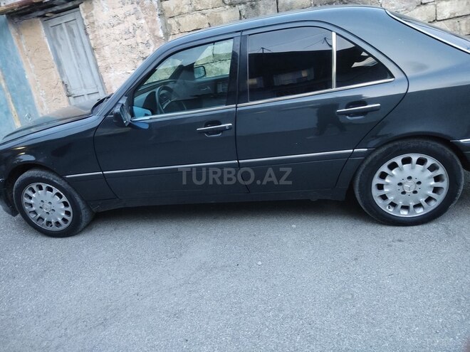 Mercedes C 220 1995, 371,000 km - 2.2 l - Bakı
