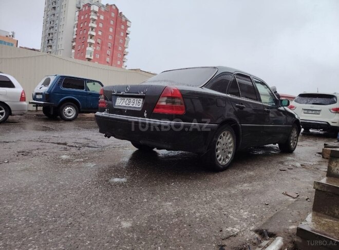 Mercedes C 220 1995, 371,000 km - 2.2 l - Bakı