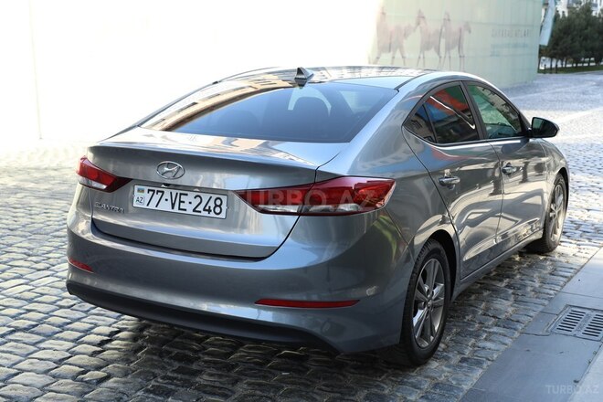Hyundai Elantra 2018, 76,605 km - 2.0 l - Bakı