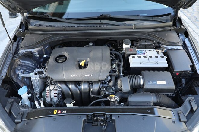 Hyundai Elantra 2018, 76,605 km - 2.0 l - Bakı