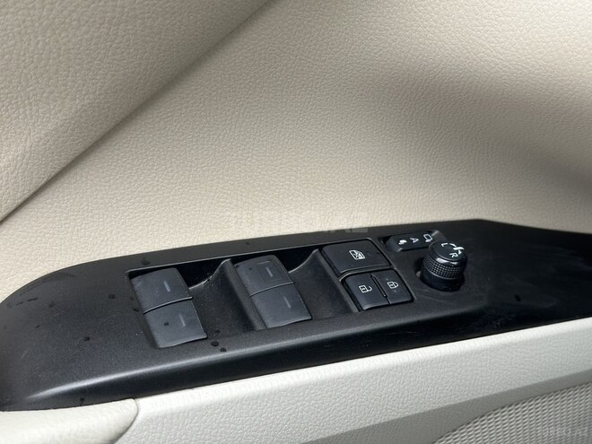 Toyota Camry 2023, 18,200 km - 2.5 l - Bakı