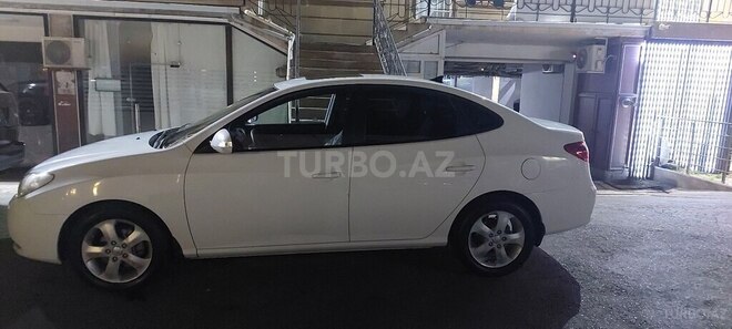 Hyundai Elantra 2010, 267,500 km - 2.0 l - Bakı