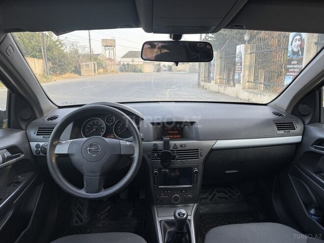 Opel Astra 2005, 250,000 km - 1.4 l - Bakı