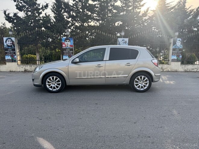 Opel Astra 2005, 250,000 km - 1.4 l - Bakı