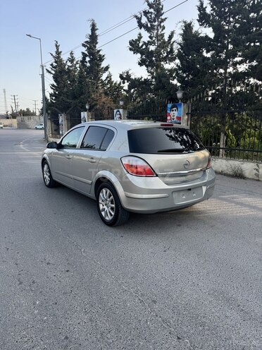 Opel Astra 2005, 250,000 km - 1.4 l - Bakı