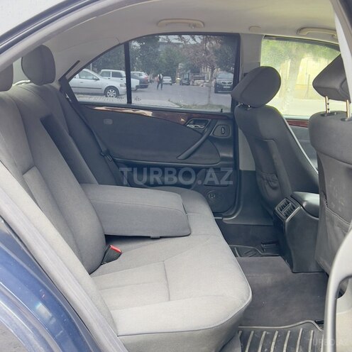 Mercedes E 240 2000, 300,111 km - 2.6 l - Bakı