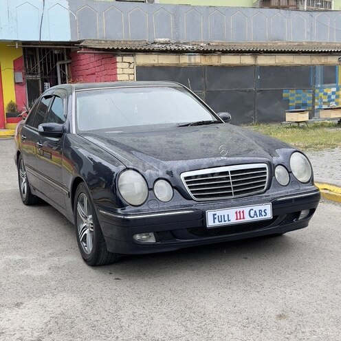 Mercedes E 240 2000, 300,111 km - 2.6 l - Bakı