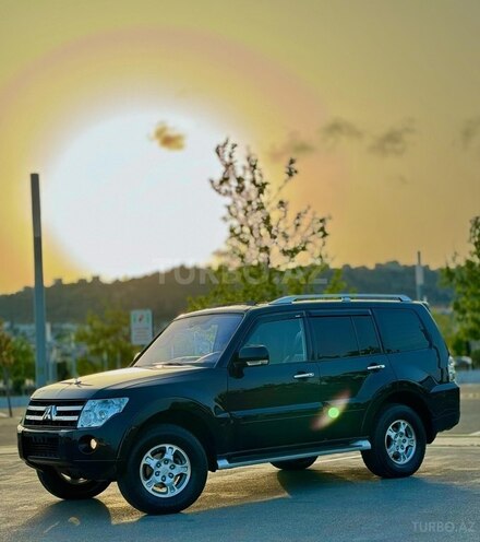 Mitsubishi Pajero 2007, 257,000 km - 3.0 l - Bakı