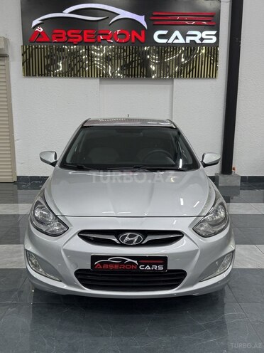 Hyundai Accent 2011, 318,000 km - 1.4 l - Sumqayıt