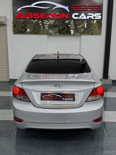 Hyundai Accent 2011, 318,000 km - 1.4 l - Sumqayıt