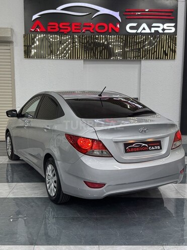 Hyundai Accent 2011, 318,000 km - 1.4 l - Sumqayıt