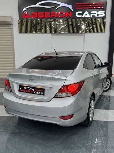 Hyundai Accent 2011, 318,000 km - 1.4 l - Sumqayıt