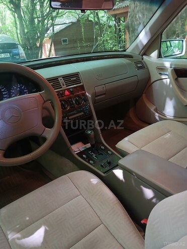 Mercedes C 200 1997, 365,000 km - 2.0 l - Masallı