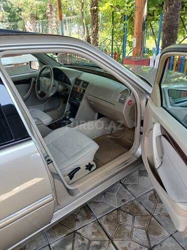 Mercedes C 200 1997, 365,000 km - 2.0 l - Masallı