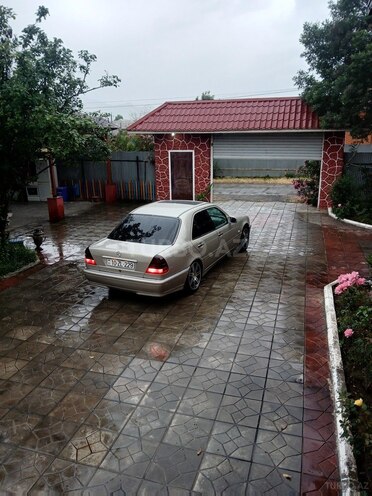 Mercedes C 200 1997, 365,000 km - 2.0 l - Masallı