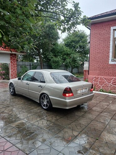 Mercedes C 200 1997, 365,000 km - 2.0 l - Masallı