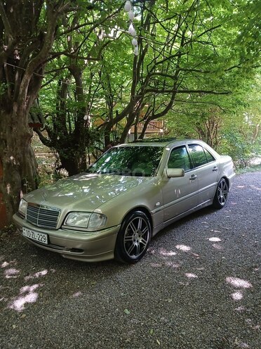 Mercedes C 200 1997, 365,000 km - 2.0 l - Masallı