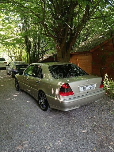 Mercedes C 200 1997, 365,000 km - 2.0 l - Masallı