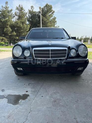 Mercedes E 230 1996, 330,000 km - 2.3 l - İmişli